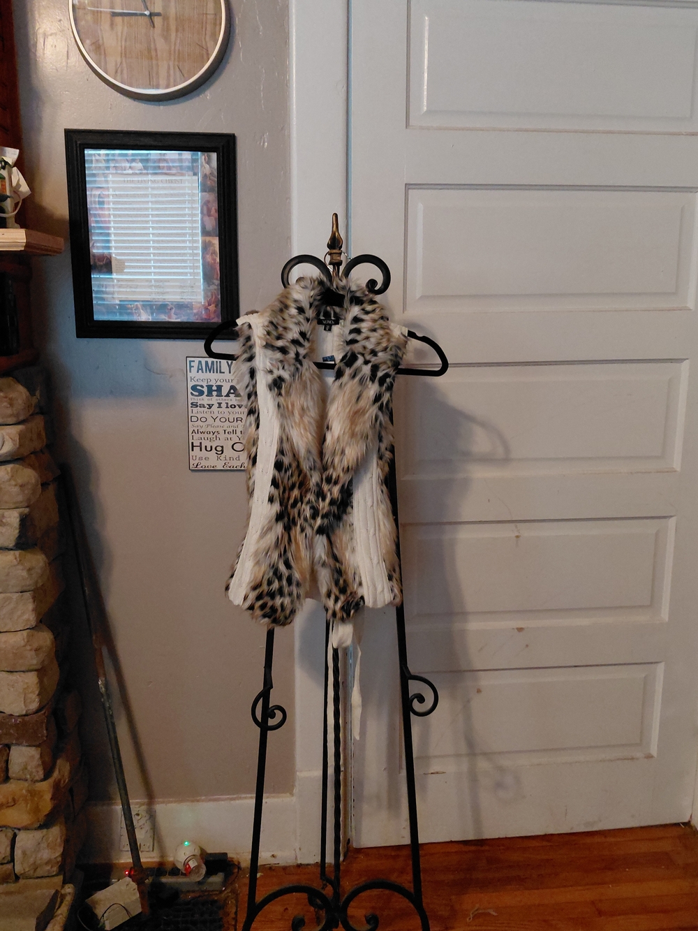 XOXO Leopard Print Faux Fur Vest in White and Brown